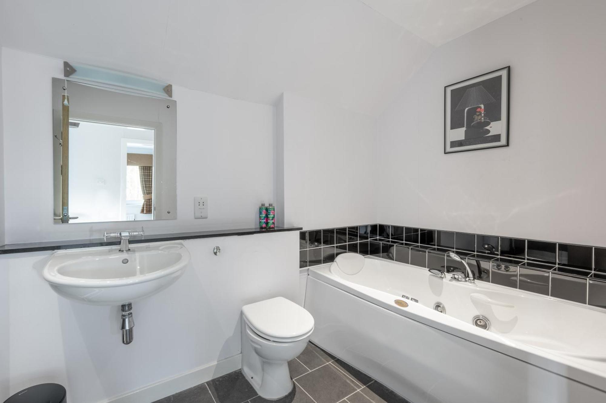 Abbey Holidays Loch Ness Luxury Self Catering 2 Bedroom Cottages Форт Аугустус Стая снимка
